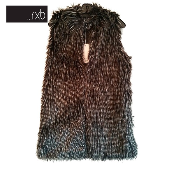 RXB Jackets & Blazers - RXB NEW Fox Wavy Long Hair Faux Fur Spotted Vest M